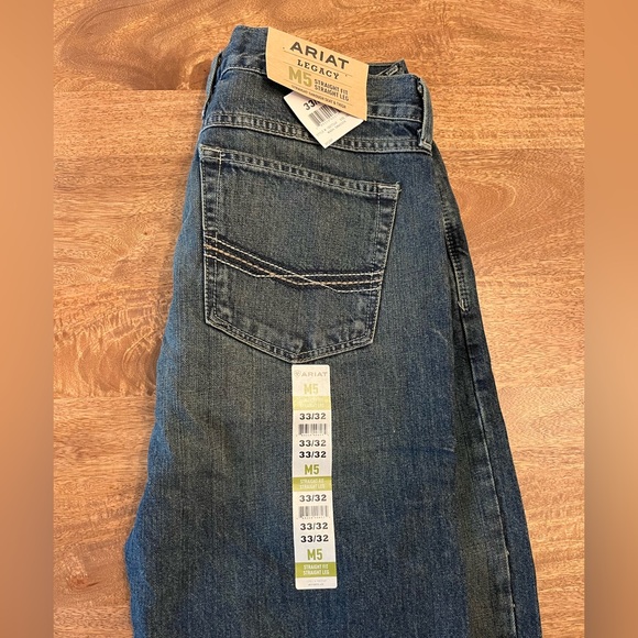 Ariat Jeans - Picture 2 of 3